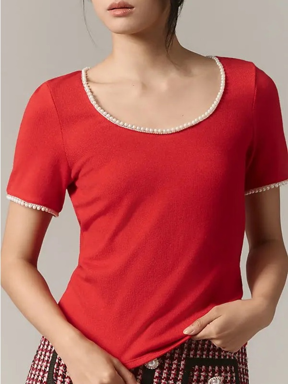 Canapé Scoop Neck Pearl Blouse